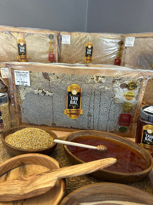 Organik Petekli Bal Siyah Renk 3000 Gr