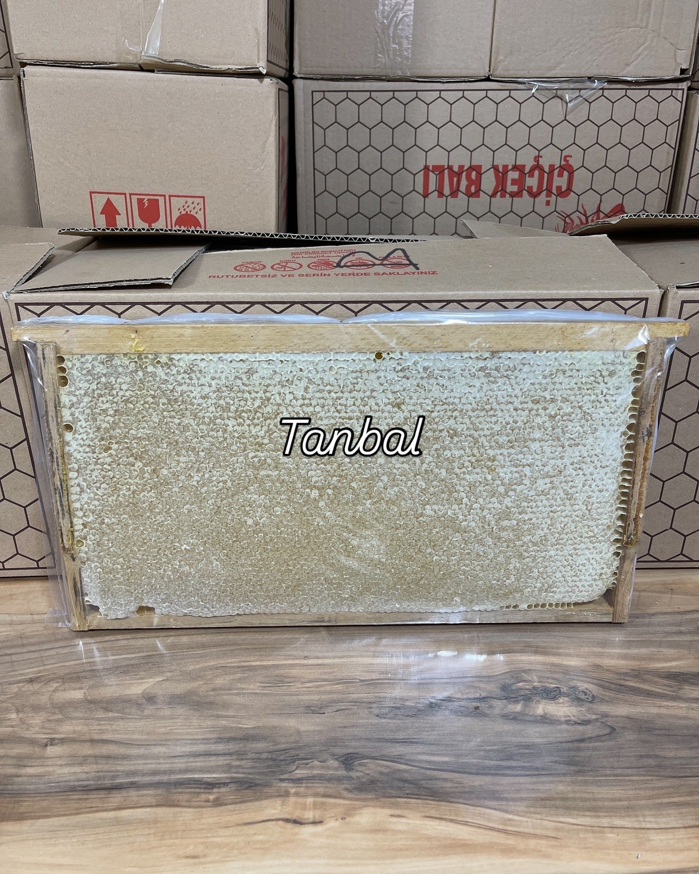 Organik Yayla Çiçek Balı 2800 Gr Sarı renk çerçeve bal