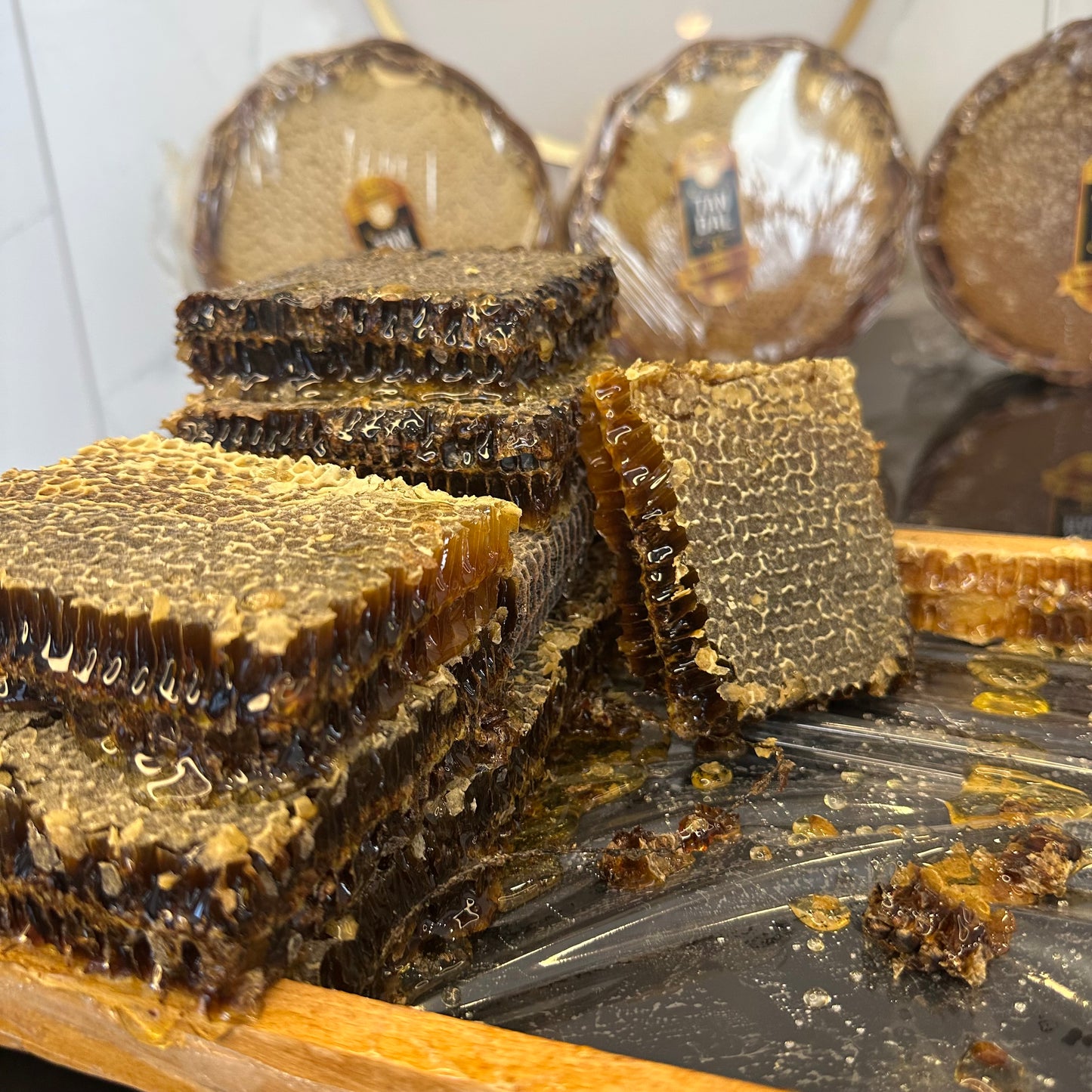 Organik Petekli Bal Siyah Renk 3000 Gr