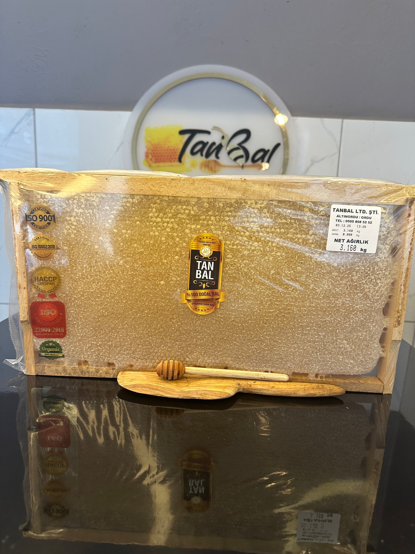 Organik Yayla Çiçek Balı 2800gr Sarı renk çerçeve bal