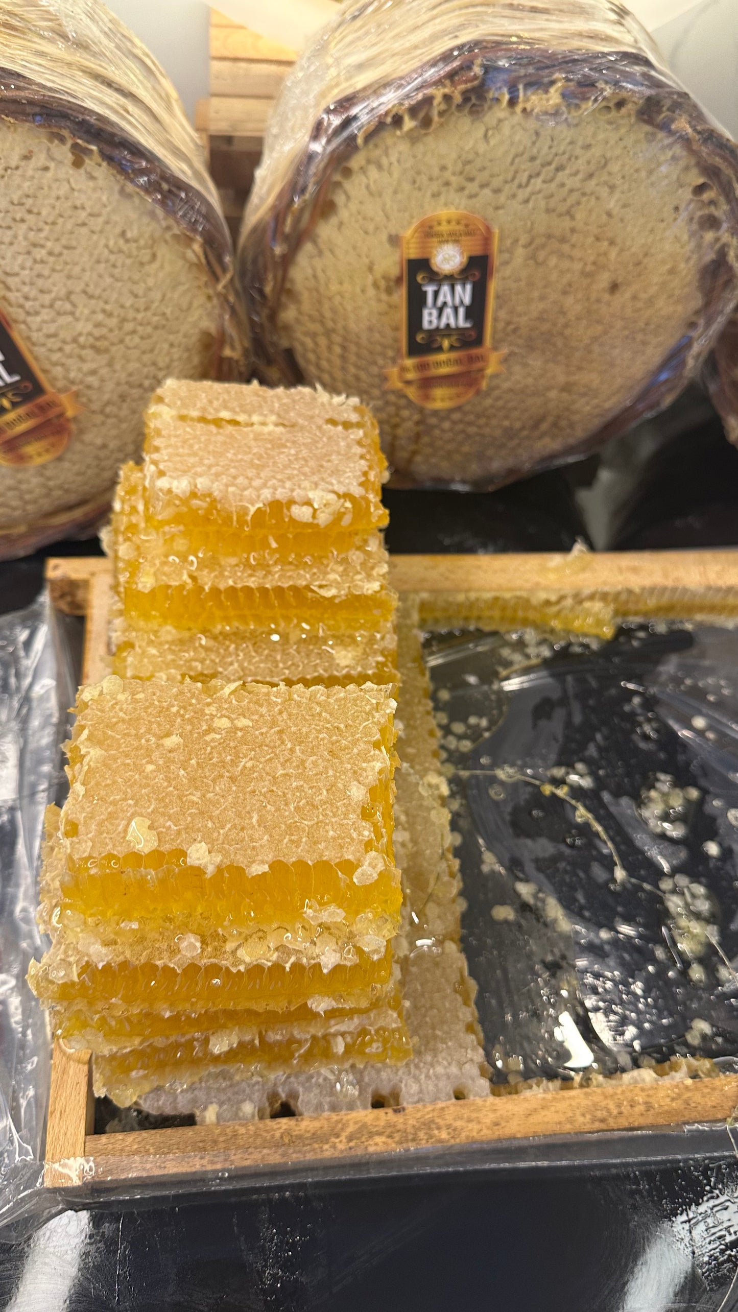 Organik Yayla Çiçek Balı 2800gr Sarı renk çerçeve bal