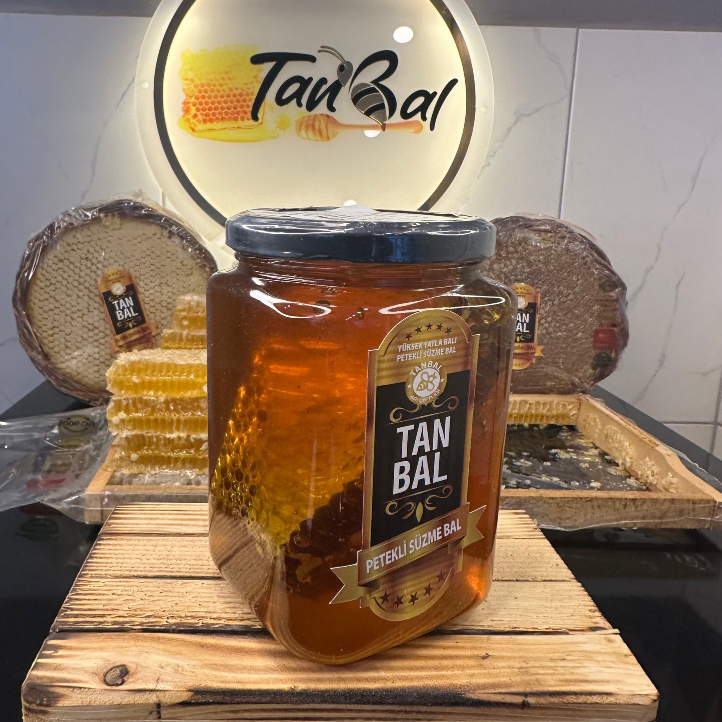 Organik Petekli Süzme Bal Net 1000 Gr